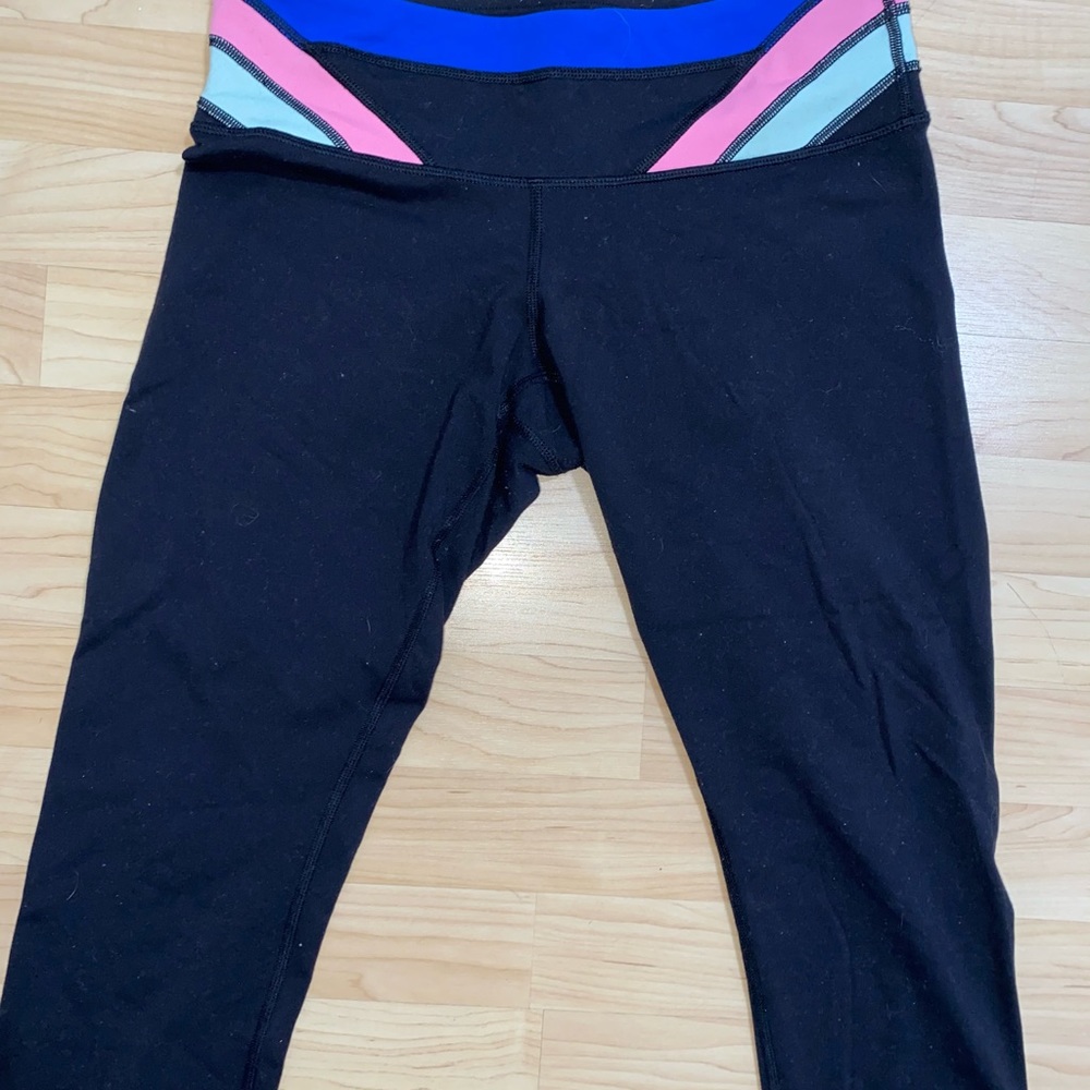 Lululemon Cropped Wunder Under Leggings